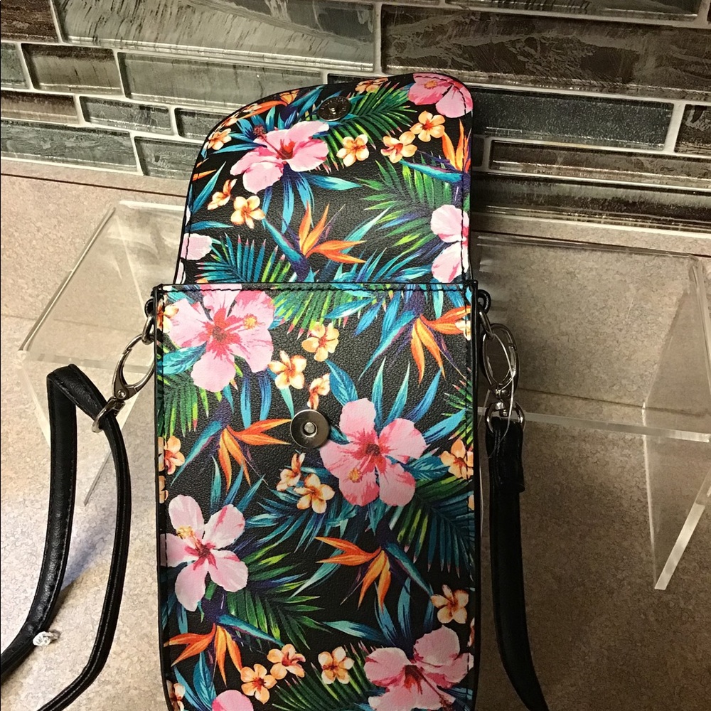 Madden Girl Floral Crossbody - Picture 8 of 8